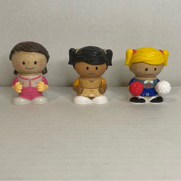 Learning Curve Playtown Figures Wooden Plastic Lot Of 6 Boys Girls - Picture 4 of 4